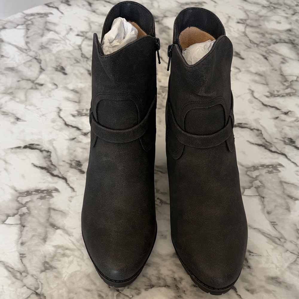 SOUL Naturalizer Black Ankle Booties